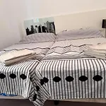 Gran Con Piscina En