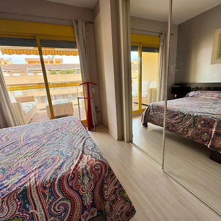 Gran Con Piscina En Appartement Dénia