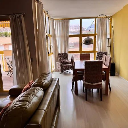 Apartment Gran Con Piscina En *