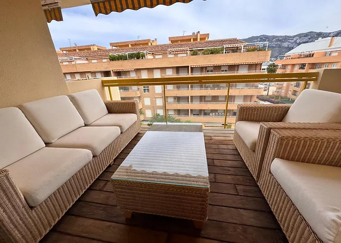 Gran Con Piscina En Διαμέρισμα *