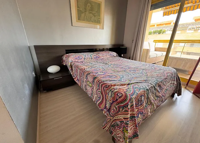 Gran Con Piscina En Διαμέρισμα *